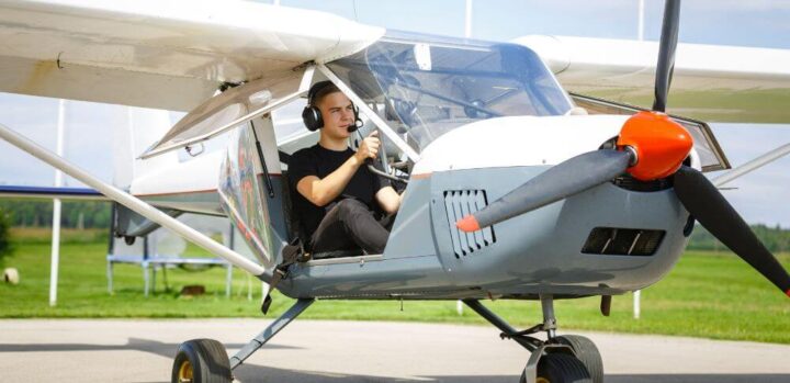 Best Trainer Aircraft for Beginner Pilots: Cessna, Piper, and More