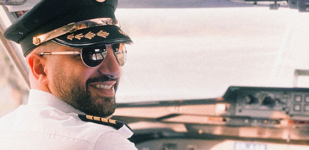 can you be a pilot with color blindness
