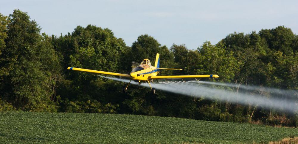 how to become a crop duster pilot