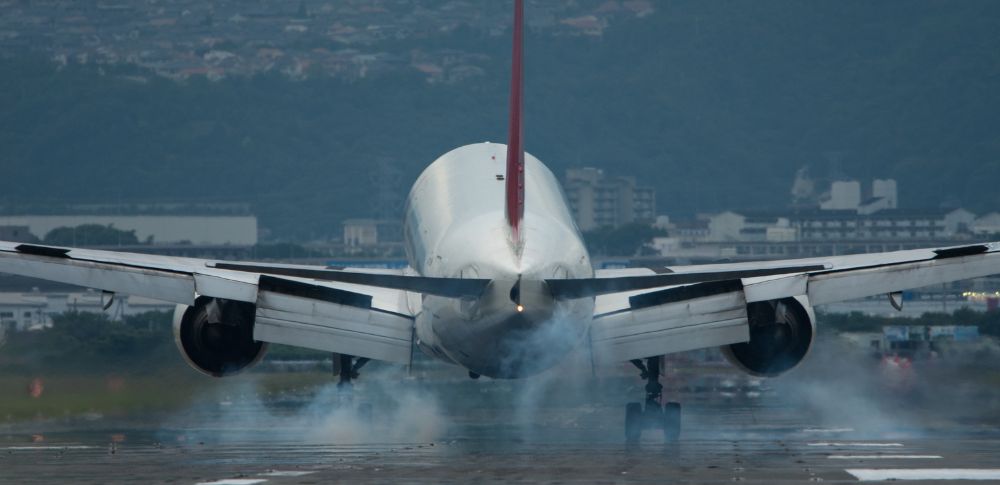crosswind landing technique
