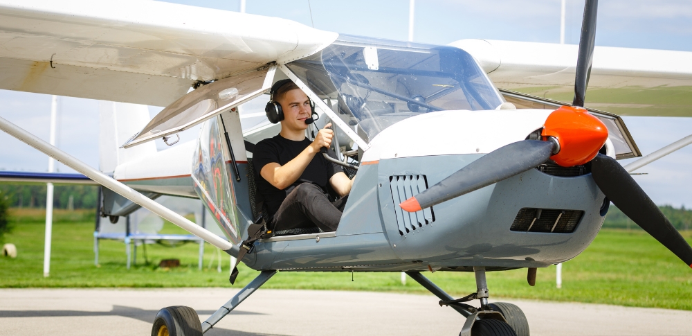 flight school for teens