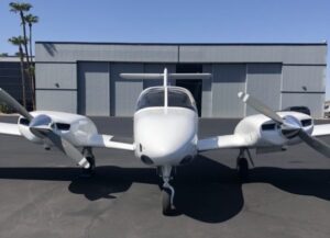 Picture of twin engine piper seminole used for MER aviation training.