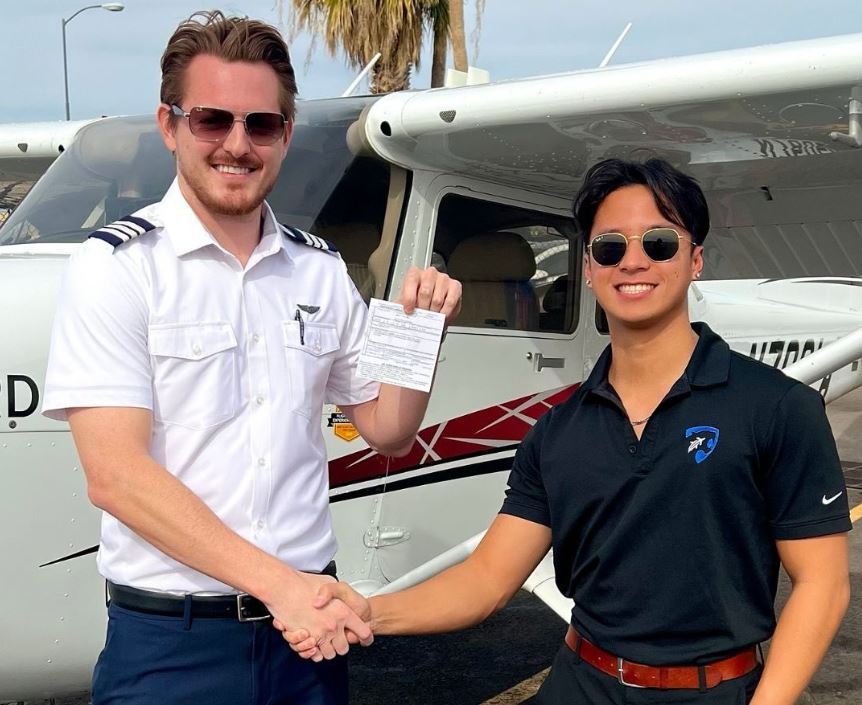 Commercial pilot shortage